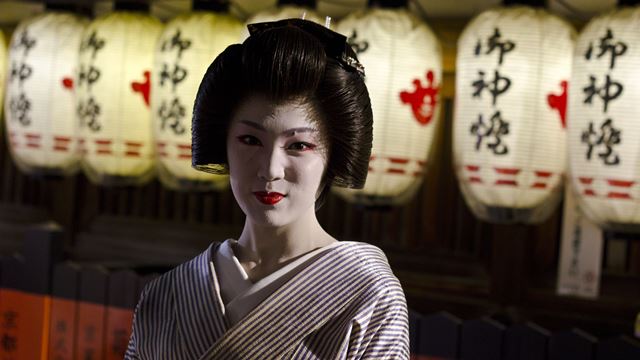 Příčinou úpadku mohla být i kosmetika, kterou používali bohaté Japonky.