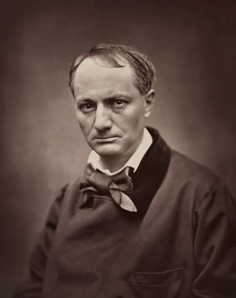 Básník Charles Baudelaire miluje levné hospody.