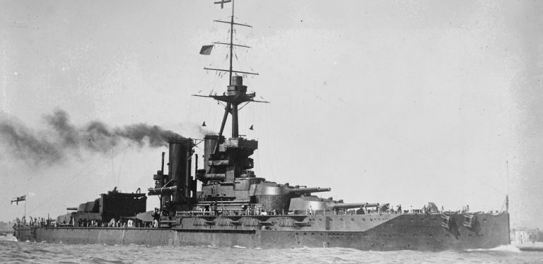 Když HMS Iron Duke napadla německá letadla, byla prý loď již vážně poškozená…