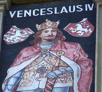 Český král Václav IV. nemá tak horkou hlavu. Chce sjednat smír s Viklefovými příznivci.