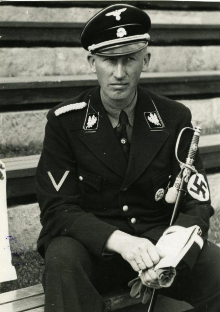 Heydrich sice navrhl efektivní řešení židovské otázky, do budoucna však má přijít řešení i té české.