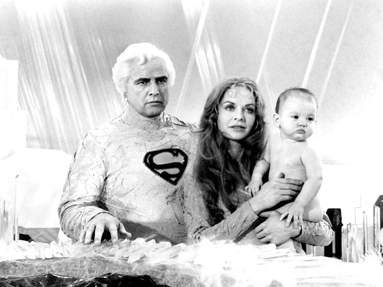 Quigleymu je sedm měsíců, když si střihne malého Supermana ve stejnojmenném filmu z roku 1978.