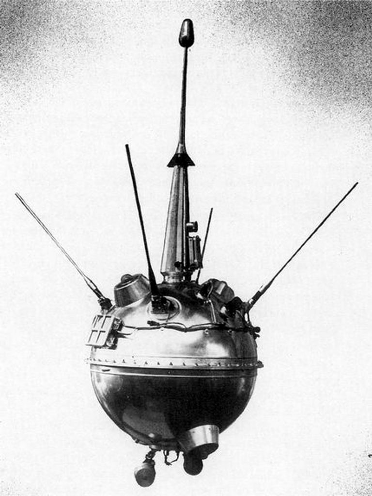 Takto vypadá tehdy moderní sovětská sonda Luna 2.