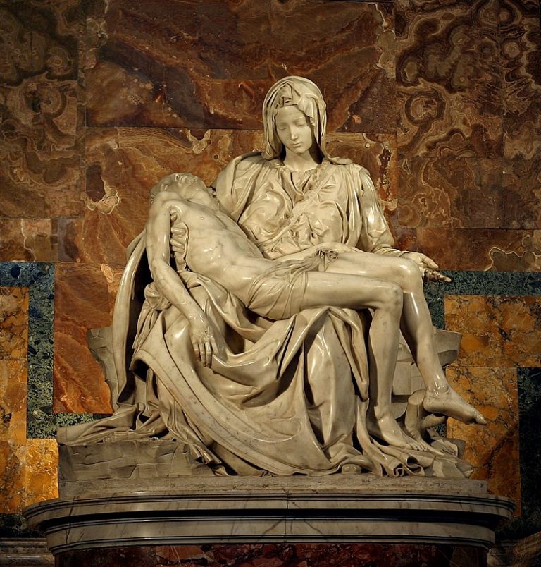 Svojí sochou piety si Buonarotti vyslouží slávu po celé Itálii.