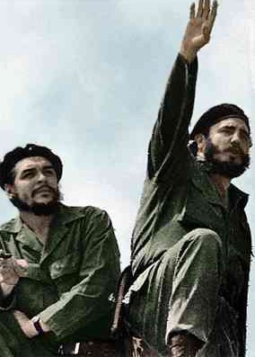 Revolucináři Che Guevara a Fidel Castro (zleva)