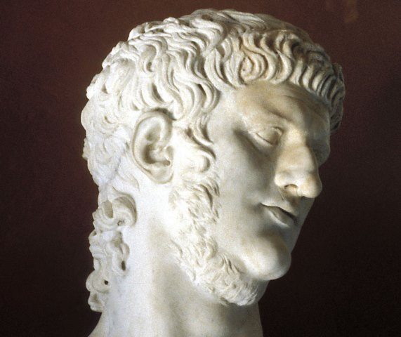 Proti Nerovi se začaly bouřit kvůli jeho politice.