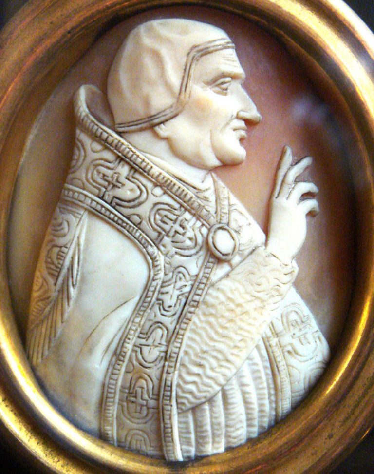 Papež Klement VI. (na obr.) považuje Arnošta za svého koně. Podporuje jeho volbu a Arnošt se díky němu stává prvním pražským arcibiskupem.