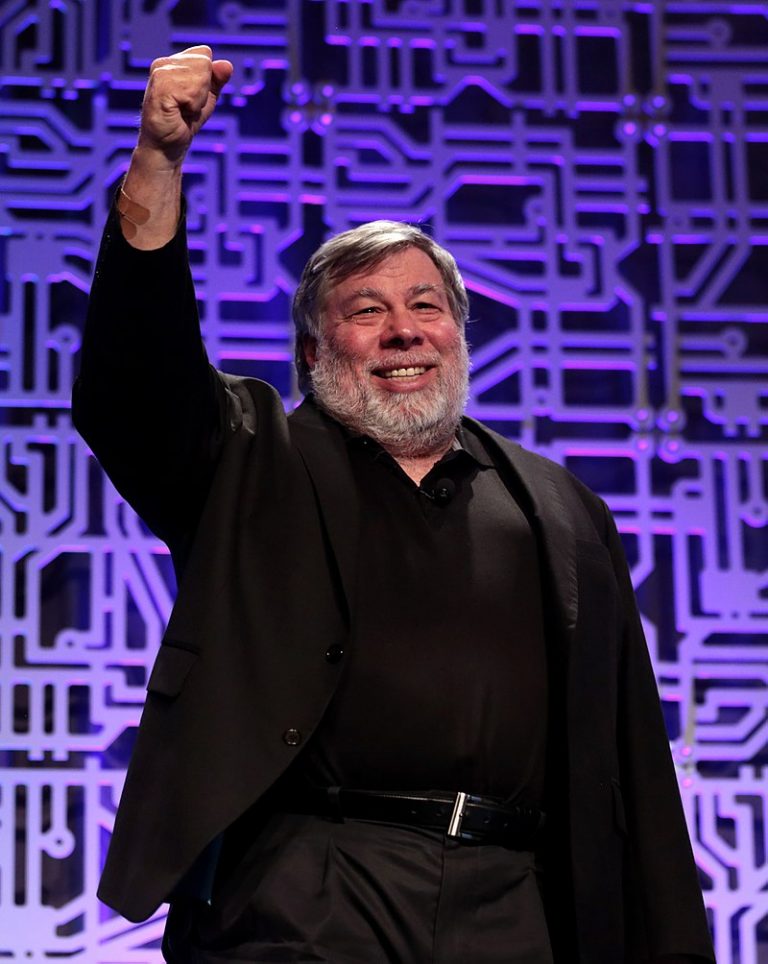 Steve Wozniak byl Jobsovým kolegou, společně založí v garáží firmu Apple.