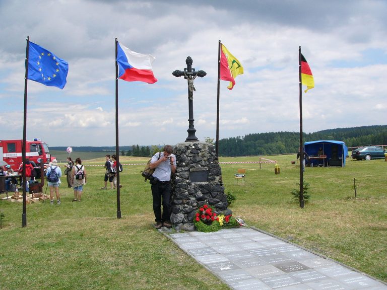 Dnešní podoba památníků bitvy u Guntramovic. Prusové proti přesile neměli šanci.