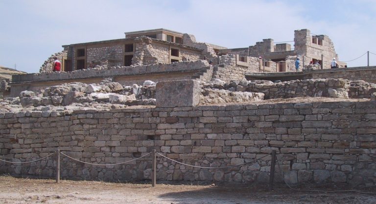 Palác Knossos přežil, i to je podle odborníků svědectví toho, že nešlo o úplnou zkázu celé kultury.
