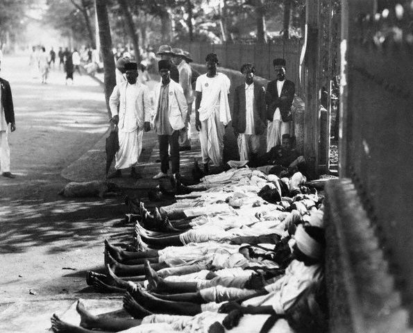 Stávka jako demonstrace nesouhlasu. Gándhí inicioval nenásilné protesty.