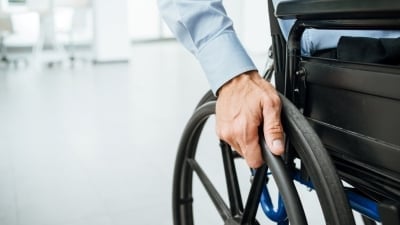 Bez léčby dochází k sekundárnímu poškození a lidé končí na invalidním vozíku.