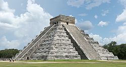 Mayské chrámy jako ten z Yucatánu udivují svojí dokonalostí.
