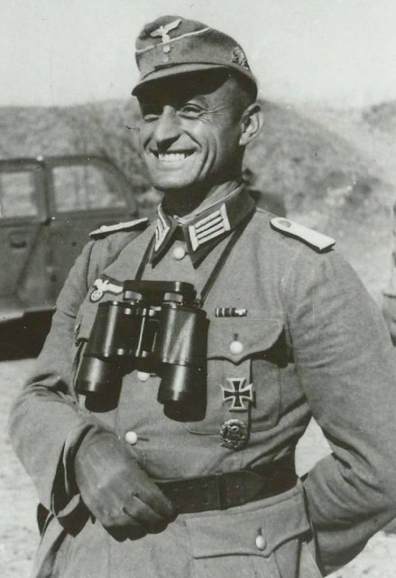 Německý major Josef Gangl při obraně hradu položil život.