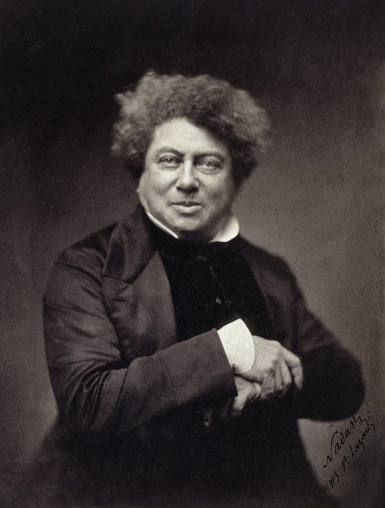 Francouzský spisovatel Alexandre Dumas starší se ve svém díle inspiruje skutečnou postavou.