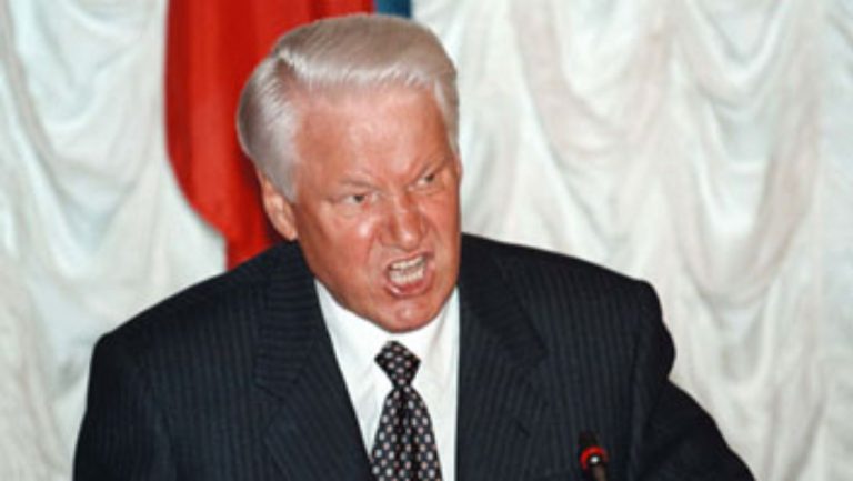 Boris Jelcin se tehdy špatně rozhodl a antrax se rozšiřoval dál.