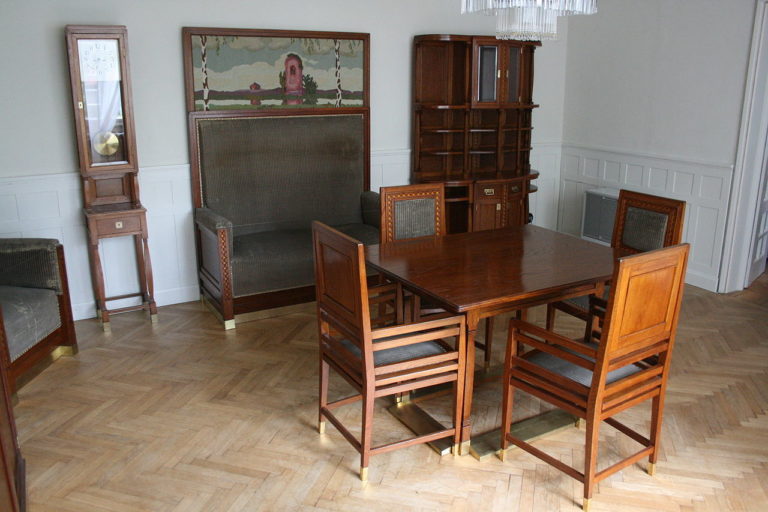 Po rekonstrukci je vila přístupná veřejnosti a vybavená dobovým nábytkem.