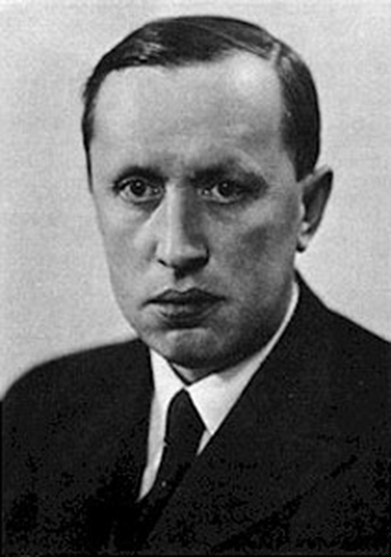 Ve svém románu Krakatit (1924) nazval Karel Čapek stejnojmennou výbušninu podle síly, generované při výbuchu sopky Krakatoa.