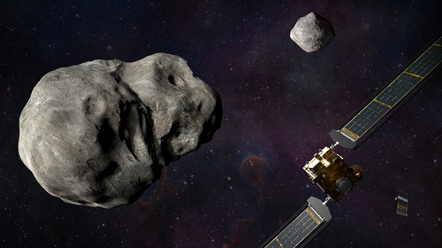 Náraz vesmírné lodi do asteroidu by změnil jeho směr.
