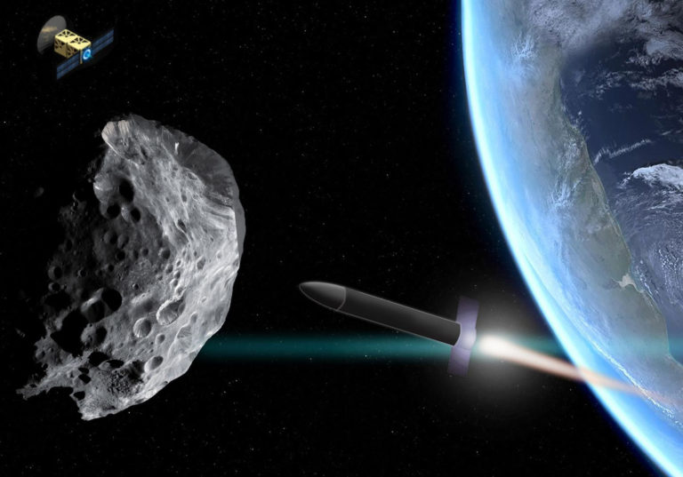 Jaderná bomba by roztříštila asteroid na menší kousky.