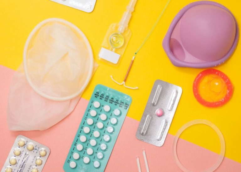Od počátku svého objevení se vývoj hormonální antikoncepce stále posouvá kupředu. Zásadně se změnila úprava dávkování, složení i způsob podávání.
