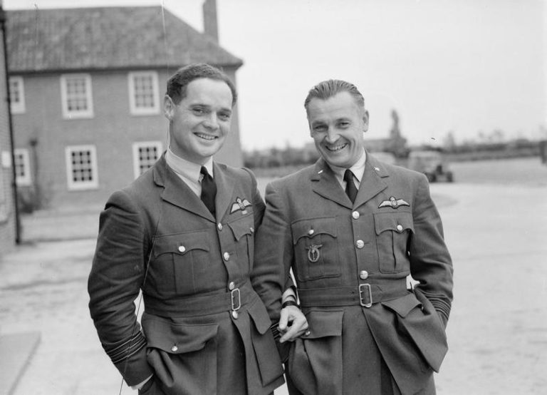 Do velení RAF je jmenován i český letec Alexander Hess (vpravo).