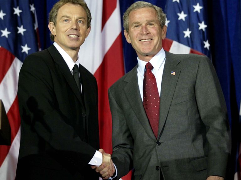 Největším Bushovým spojencem na kolbišti světové politiky byl britský premiér Tony Blair.