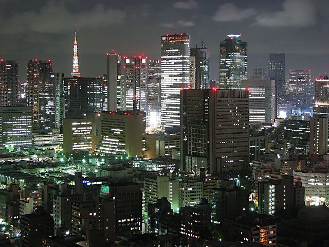 Tokio často sužují zemětřesení a vlny tsunami.