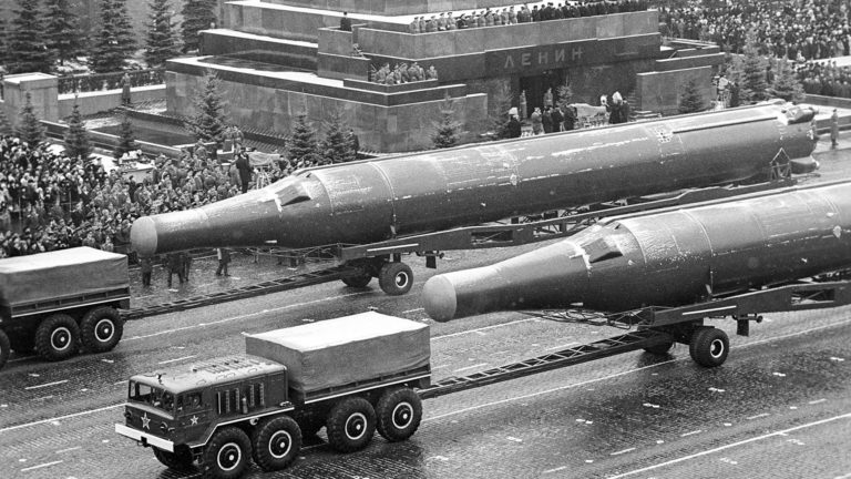 Kurčatov vylepšil jadernou bombu.