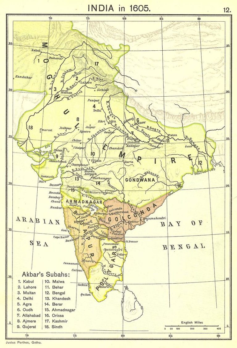 Žlutá barva označuje rozlohu Mughalské říše za Akbarovy vlády.