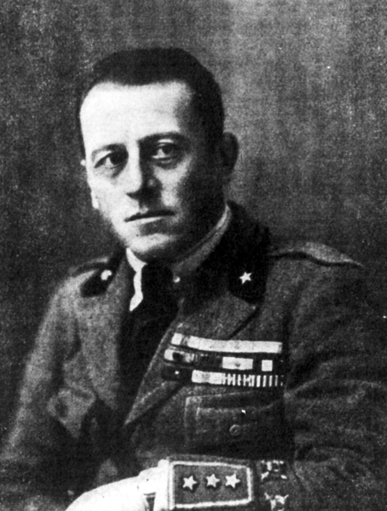 Giuseppe Bassi je zakladatelem jednotek.