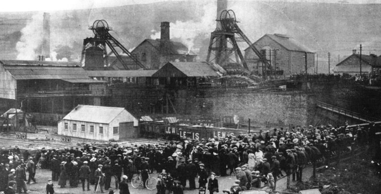 Do roku 1913 těžily velšské doly 56,8 milionu tun uhlí ročně. V té době byla Velká Británie zodpovědná za 25 % světové produkce uhlí.