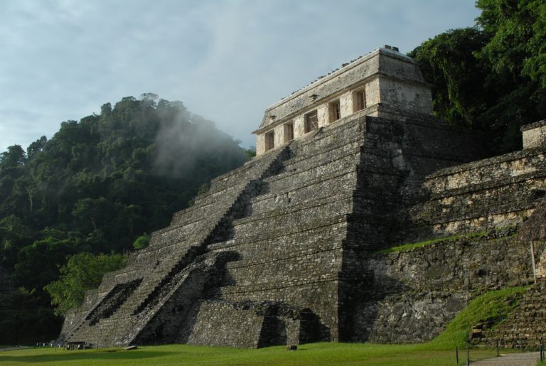 Některá mayská města se pyšní i stovkou pyramidových chrámů! Foto: pixabay