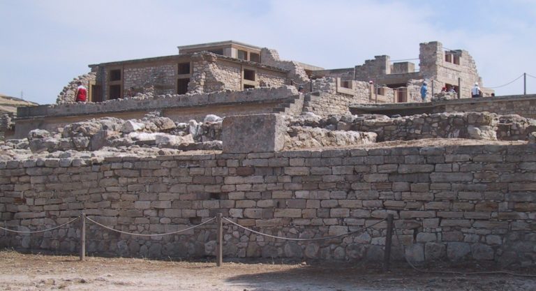 Ruiny proslulého paláce v Knóssu na Krétě. Foto: Creative Commons, Chris 73, CC BY-SA 3.0.