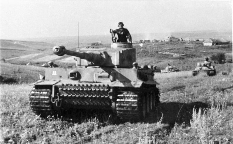 Obrněné Tigery byly považovány za superzbraň, ale vývoj války nezvrátily. FOTO: Bundesarchiv, Bild 101III-Zschaeckel-207-12 / Zschäckel, Friedrich /Creative Commons/ CC-BY-SA 3.0
