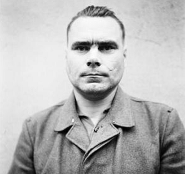 Josef Kramer, šéf Bergen-Belsenu, pracoval v různých koncentračních táborech už od roku 1934. Foto: Creative Commons, Silverside (Sgt) No 5 Army Film & Photographic Unit – Imperial War Museum collection as BU 9711, volné dílo.