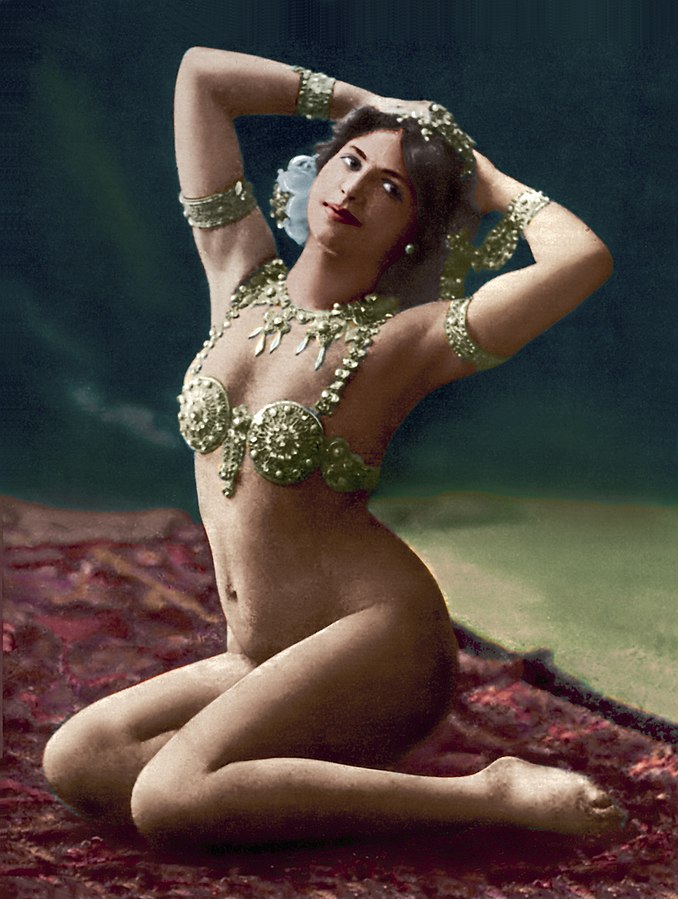 Show Mata Hari byla ve své podstatě striptýz. FOTO: Neznámý autor / Creative Commons / volné dílo