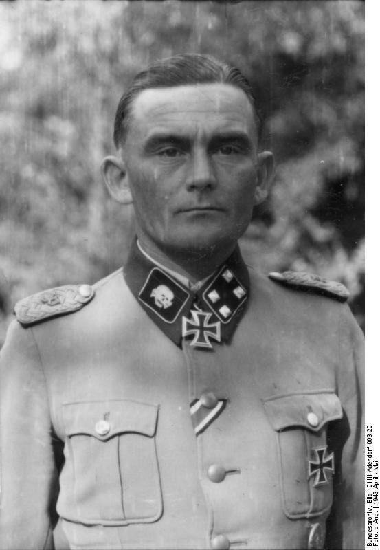 Jednotkám SS velel v bitvě o zámek Itter Oberführer Georg Bochmann, který se o čtyři dny později vzdal americkým jednotkám. FOTO: Bundesarchiv, Bild 101III-Adendorf-093-20 / CC-BY-SA 3.0, CC BY-SA 3.0 DE, via Wikimedia Commons
