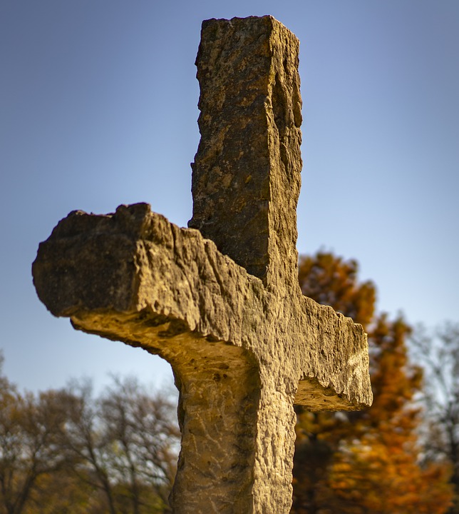 Vyskytují se zde ale také kříže s letopočty, které ukazují na jejich novověké stáří. Foto: pixabay