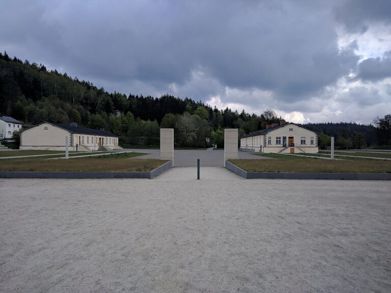 Jedná se o putovní panelovou výstavu Památníku koncentračního tábora Flossenbürg, která bude k vidění až do 20. února 2022. Foto: Der Keks / Creative Commons / CC-BY-4.0