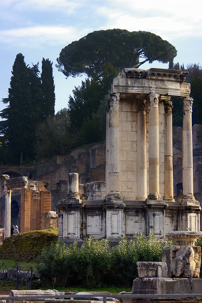 Ruiny Vestina chrámu v Římě. Foto: FrankCJones / Creative Commons - CC BY-SA 3.0
