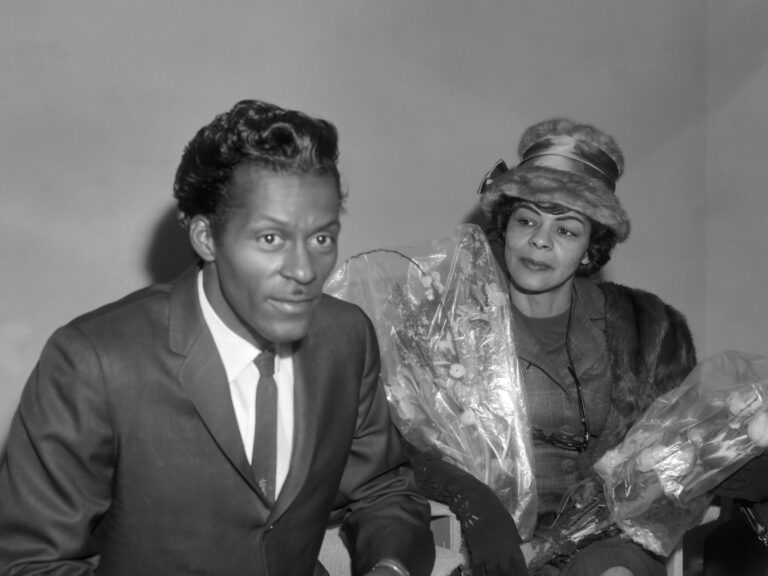 Chuck Berry se sestrou Ann v roce 1965 FOTO: Joop van Bilsen / Creative Commons / CC0