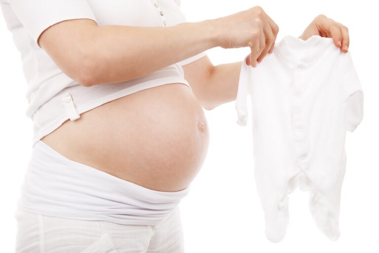 Každá žena, která plánuje založit rodinu, si přeje, aby těhotenství a porod probíhaly bez komplikací. Foto: Pixabay