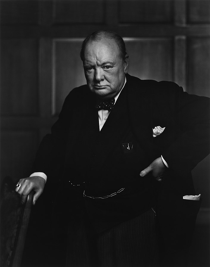 Winston Churchill si příjemné stránky života nikdy neodepře. FOTO: Yousuf Karsh/Creative Commons/Public domain