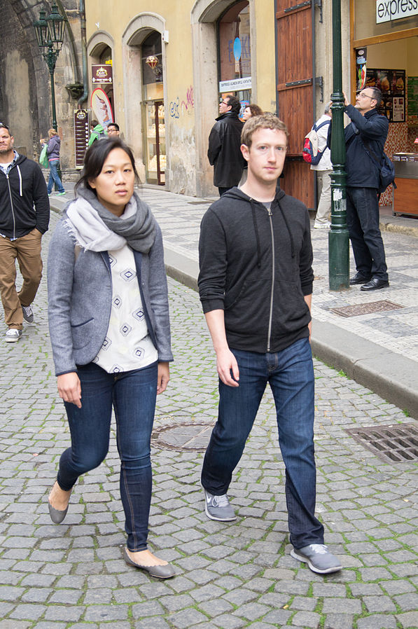 Mark Zuckerberg s manželkou Priscillou Chanovou v Praze. Foto: Lukasz Porwol / Creative Commons / CC-BY-2.0