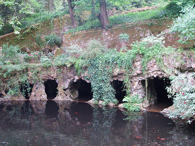 Park je protkán sítí podzemních tunelů.(Foto: Carcharoth (Commons) / commons.wikimedia.org / CC BY-SA 3.0)