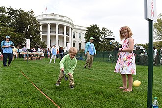 Stejná tradice v sídle amerických prezidentů v roce 2017. FOTO: The White House from Washington, DC/Creative Commons/Public domain