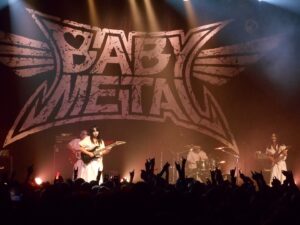 Kawaii Metal: 3 nejpodivnější japonské rockové kapely