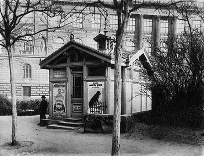 Praha, 1902-1915, Čelákovského sady, jižní strana, v pozadí budova Národního muzea. (Jan Kříženecký, Volné dílo, commons.wikimedia)