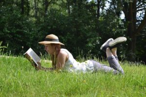 Co si přečíst na dovolené? 5 knižních tipů na léto